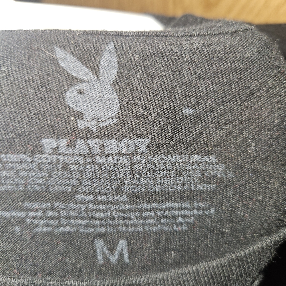 PLAYBOY - Picture 2 of 3